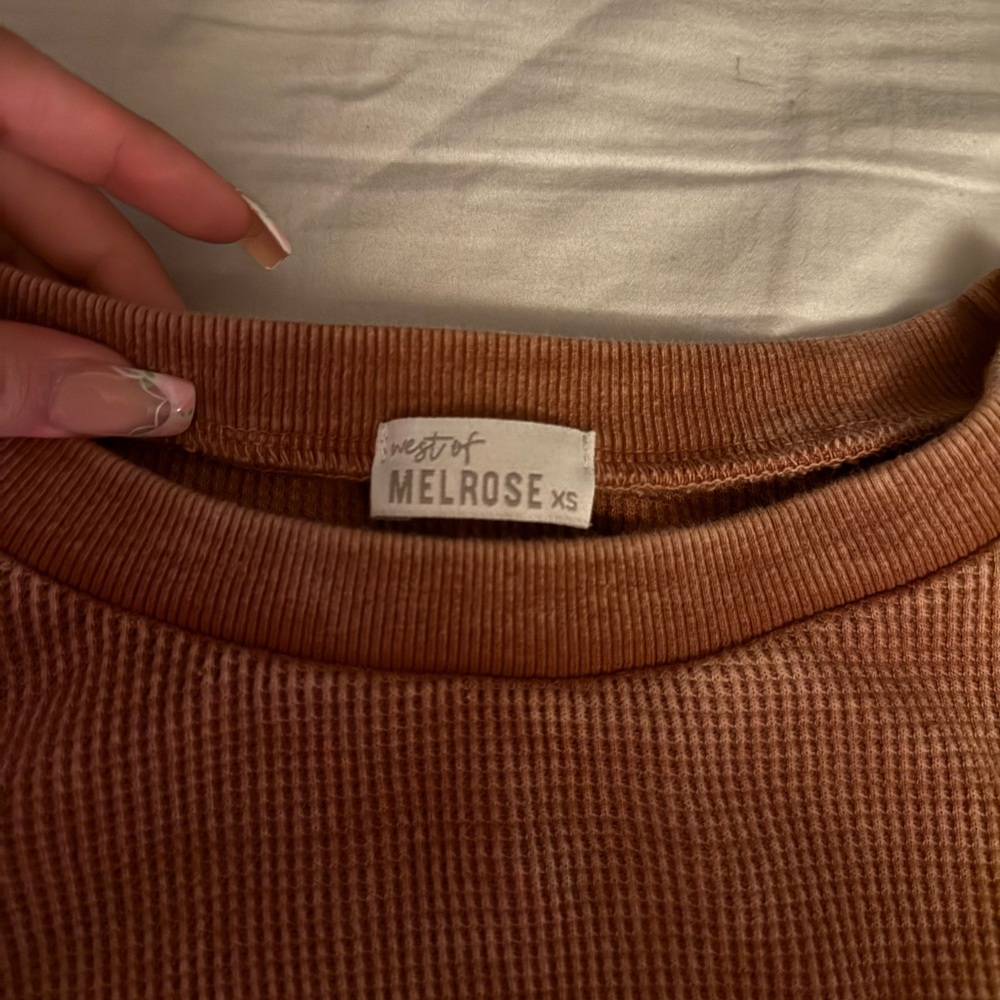 Rust Long Sleeve Ribbed Top - Picture 3 of 3